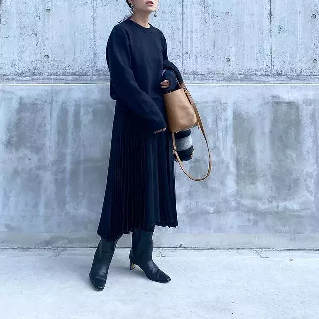 30代こそ 丁寧に シックで上質なコーデ が似合うようになってきた ローリエプレス 30代こそ 丁寧に シックで上質なコーデ が似合うようになってきた ローリエプレス