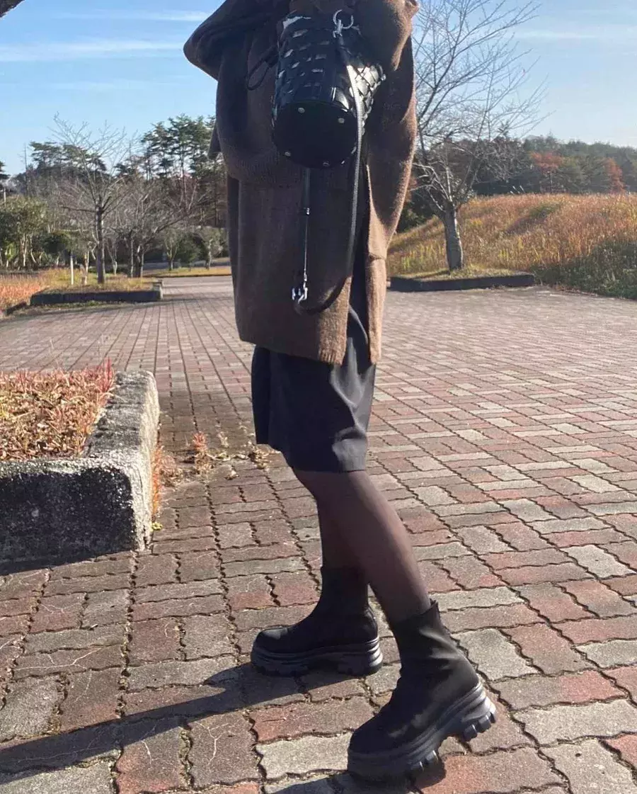 新 オシャレの定番 大人のタイツコーデ が垢抜けまでの近道 ローリエプレス 新 オシャレの定番 大人のタイツコーデ が垢抜けまでの近道 ローリエプレス