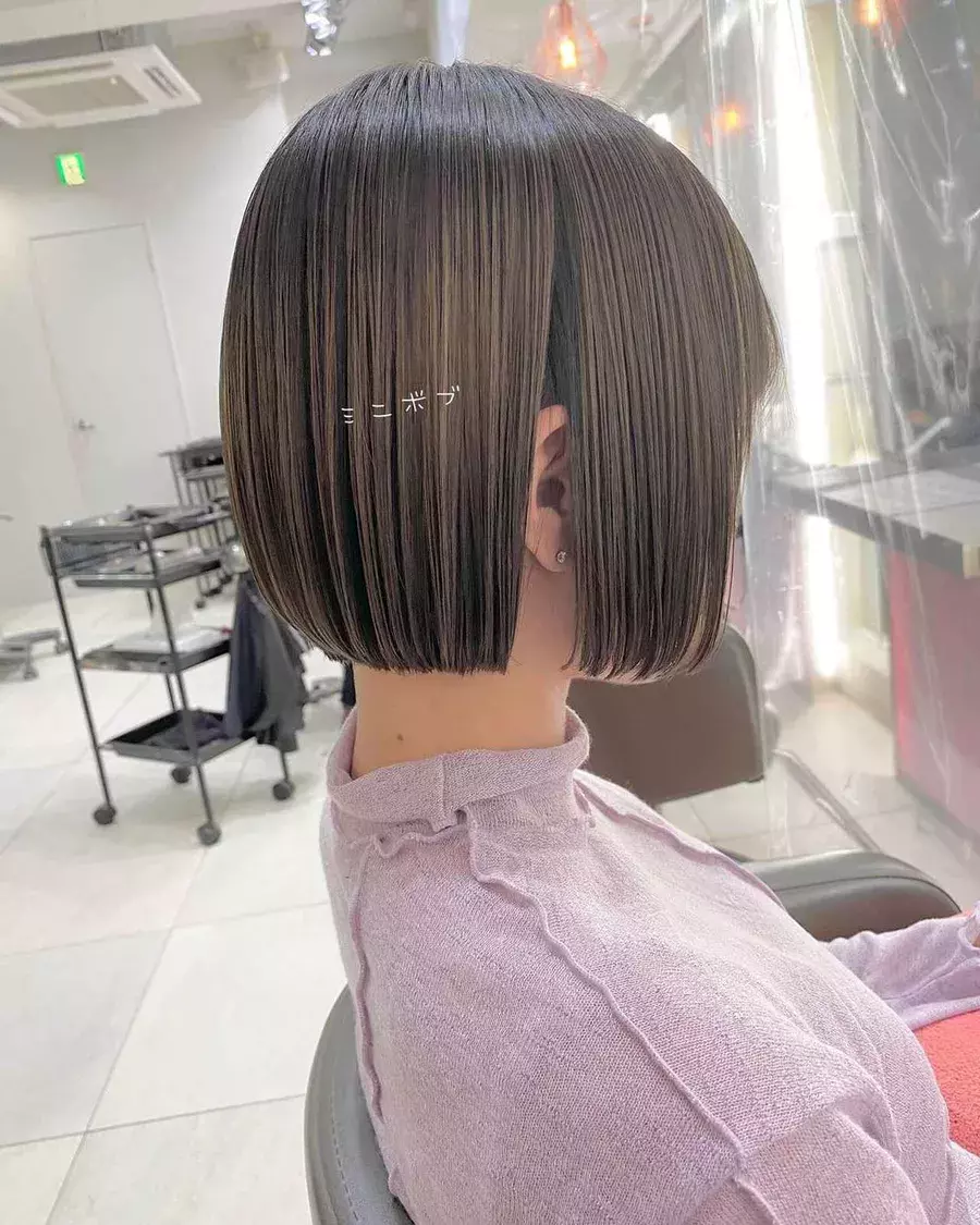 絶壁さんにオススメかも 頭の形が丸くてキレイに見える ショートヘア ローリエプレス