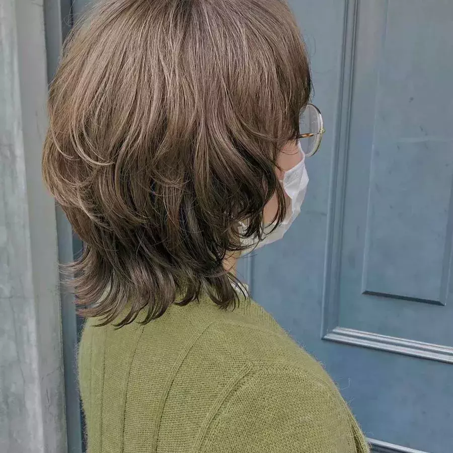 髪を伸ばしかけの人必見 くびれレイヤーボブ でロングヘア美人 ローリエプレス