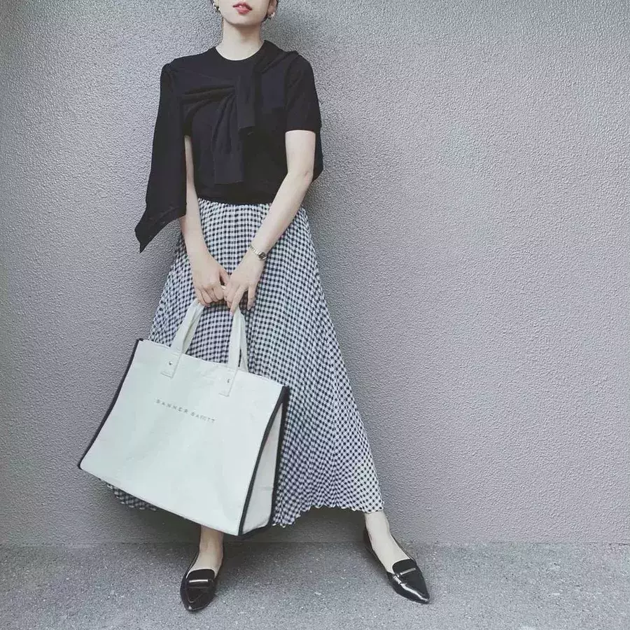 夏デートなら Gu に決まり 可愛すぎる 大人の デートコーデ ローリエプレス