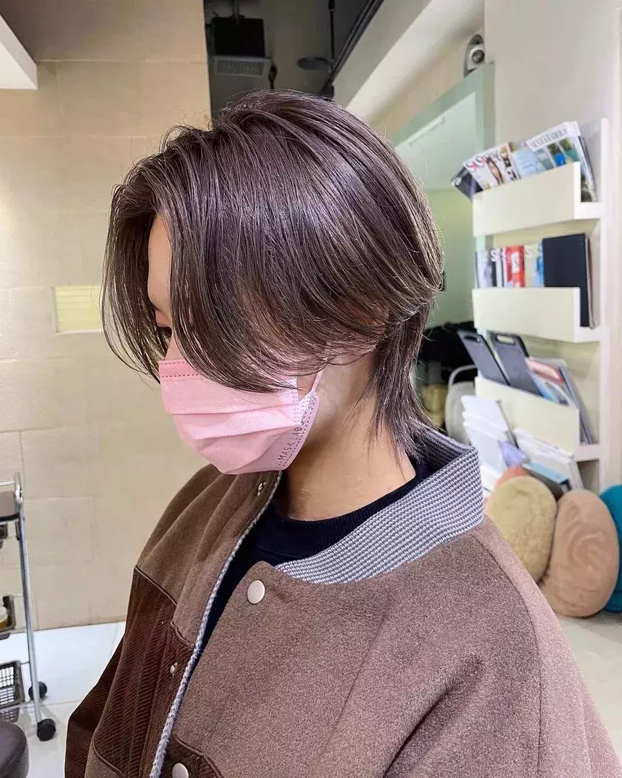 ウルフカットの前髪はどうする 雰囲気が変わる前髪スタイルを紹介 ローリエプレス