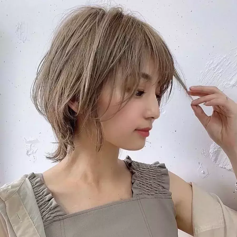 気張りすぎない小洒落感 無造作ヘア を真似したい ローリエプレス