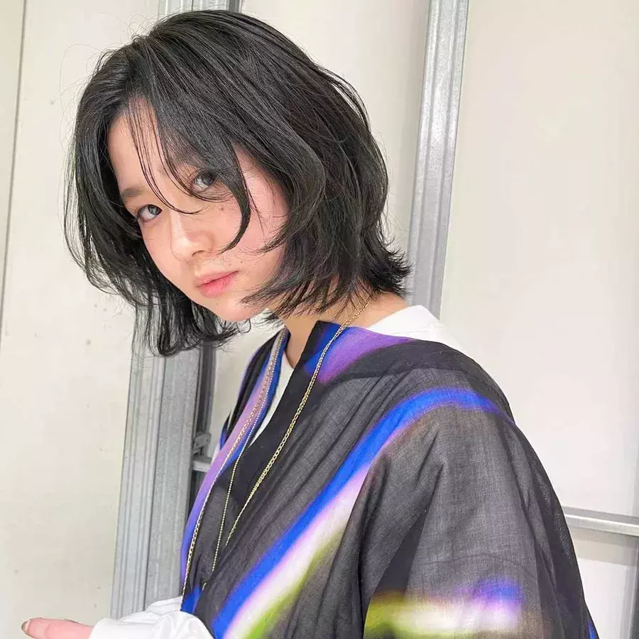 自分の可愛さにニヤける ウルフカット が納得のかわいさ ローリエプレス