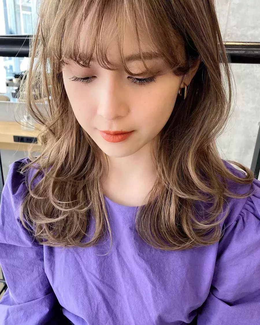 カールの決め手はゆったり感 曲線スタイルで目指す美人髪 ローリエプレス