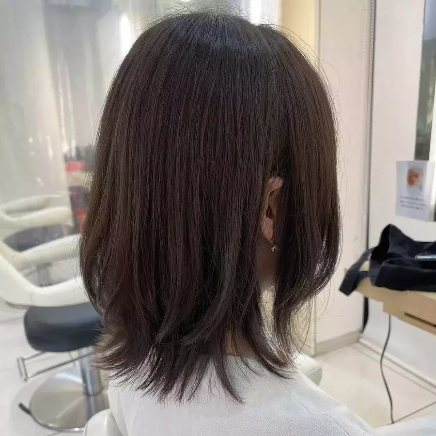 この魅力に気付いてる ミディアムレイヤー が大人女子を翻弄 ローリエプレス