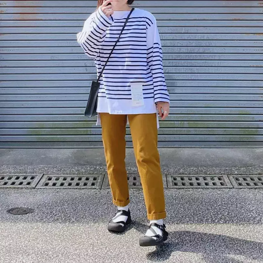 なんだか落ち着く 無印良品 の服 着心地重視の リラックススタイル ローリエプレス なんだか落ち着く 無印良品 の服 着心地重視の リラックススタイル ローリエプレス