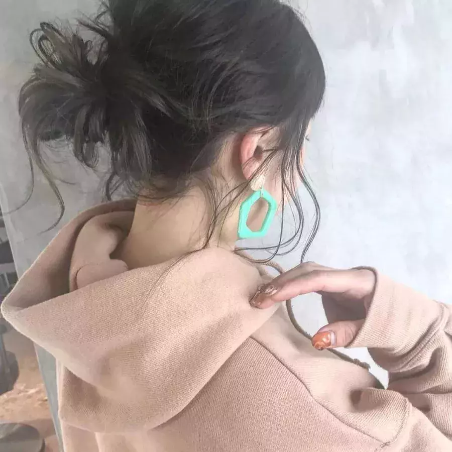 ちょっとした工夫でこなれ感up オシャレな人のヘアアレンジ ローリエプレス