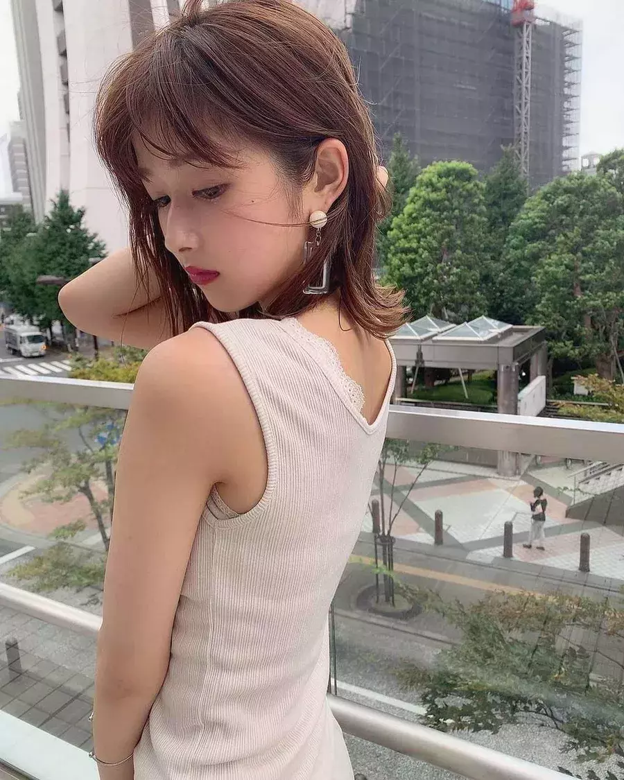 Olさんが愛した 美人見えヘア で会社で噂のあの人に ローリエプレス