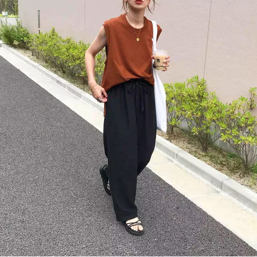 おしゃれ女子の視線集中 ユニクロ 最新スタイル ローリエプレス おしゃれ女子の視線集中 ユニクロ 最新スタイル ローリエプレス