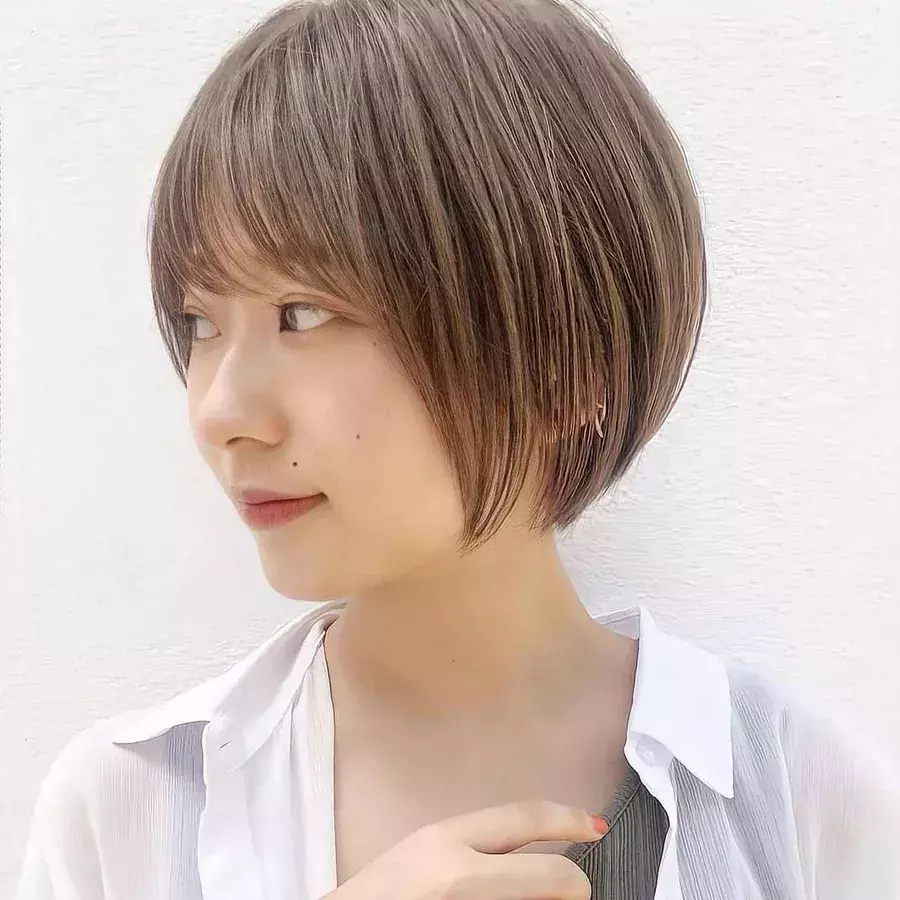 短期間でイメチェン 大人っぽボブ に 視線がクギヅケ ローリエプレス 短期間でイメチェン 大人っぽボブ に 視線がクギヅケ ローリエプレス