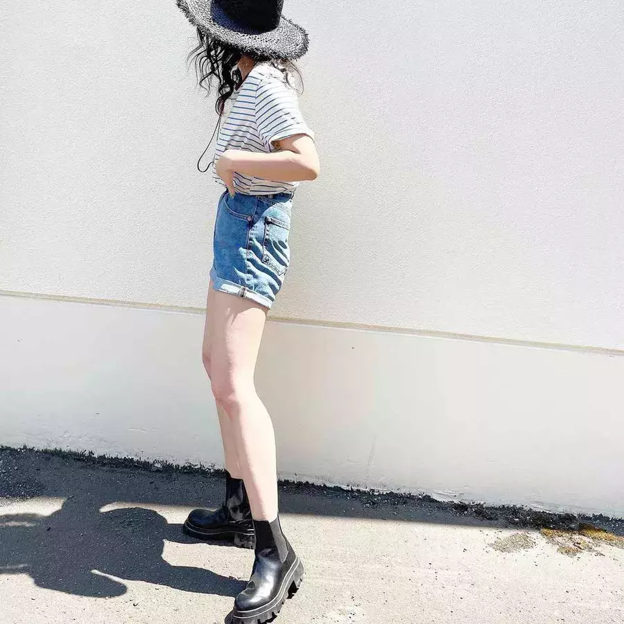 まるで海外モデルみたい Zara すらりと脚長 夏のおしゃれコーデ ローリエプレス まるで海外モデルみたい Zara すらりと脚長 夏のおしゃれコーデ ローリエプレス