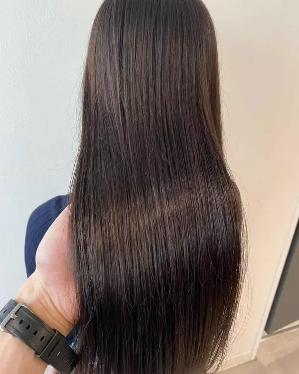 仕事タイプ別ヘアカラー 美容師が選ぶおすすめ髪色4選 ローリエプレス