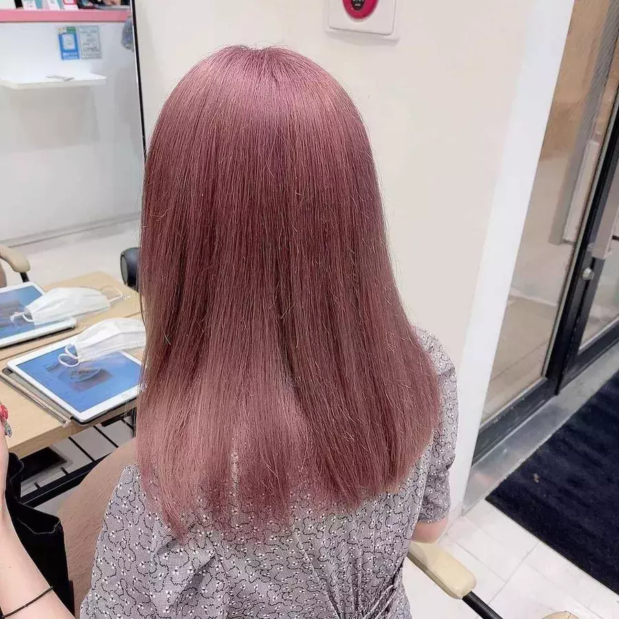 仕事タイプ別ヘアカラー 美容師が選ぶおすすめ髪色4選 ローリエプレス