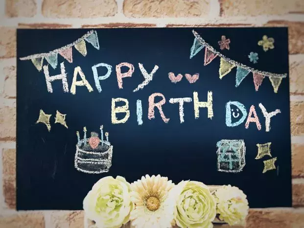 高校生の誕生日プレゼントの定番と相場は 学校でできるサプライズ方法も紹介 ローリエプレス 高校生の誕生日プレゼントの定番と相場は 学校でできるサプライズ方法も紹介 ローリエプレス