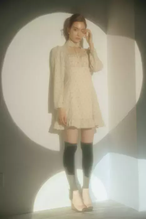 ハニーミーハニー が八木アリサとコラボ ガーリーなミニワンピやコートが登場 ローリエプレス