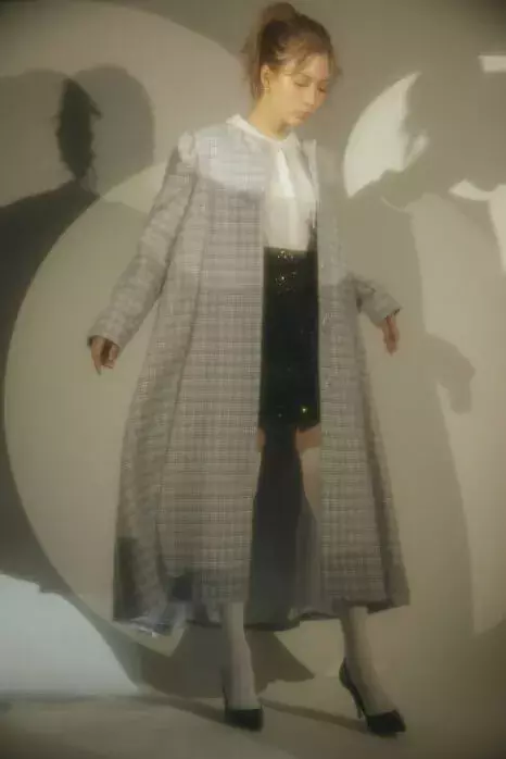 ハニーミーハニー が八木アリサとコラボ ガーリーなミニワンピやコートが登場 ローリエプレス