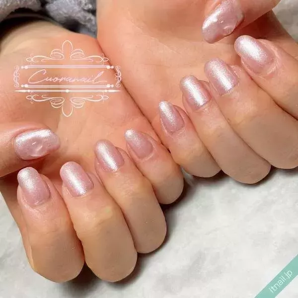 スプリングネイル特集 春のネイルは 薄ピンク色 で始めてみよう ローリエプレス