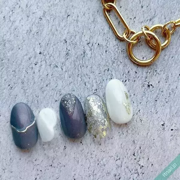 夏だからこそ映える ネイビーネイル がおしゃれ 人気デザインはこれ ローリエプレス