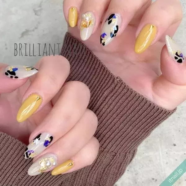 22春夏ネイルに注目 大人のイエローネイル をご紹介 ローリエプレス