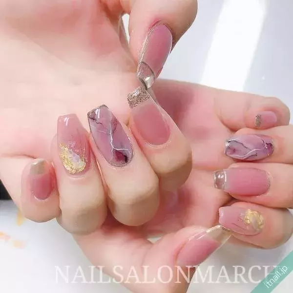 淡い ピンク パープル のネイル特集 大人かわいいドリーミーな指先へ ローリエプレス