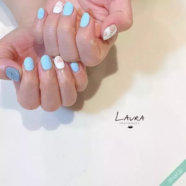思わず胸キュンしちゃうかも 可愛い 足跡ネイル が女心をくすぐる ローリエプレス