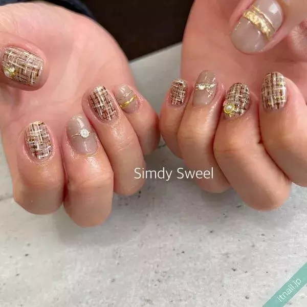 ヌーディーカラーで甘さ控えめ 大人可愛いツイードネイル9デザイン ローリエプレス ヌーディーカラーで甘さ控えめ 大人可愛いツイードネイル9デザイン ローリエプレス