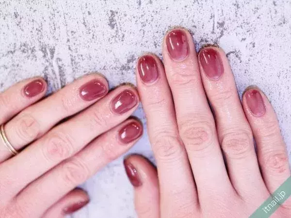 肌色キレイ魅せ 血豆カラーでアートする美指効果抜群のネイル ローリエプレス 肌色キレイ魅せ 血豆カラーでアートする美指効果抜群のネイル ローリエプレス