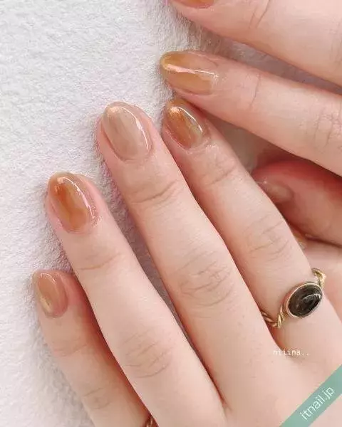 秋のオフィスネイル 迷ってるならコレ 綺麗めデザイン8選 ローリエプレス 秋のオフィスネイル 迷ってるならコレ 綺麗めデザイン8選 ローリエプレス