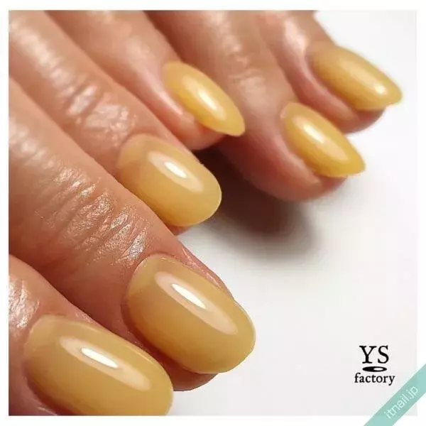 原点回帰 間に合わせじゃない 魅せる ワンカラーネイル 6選 ローリエプレス