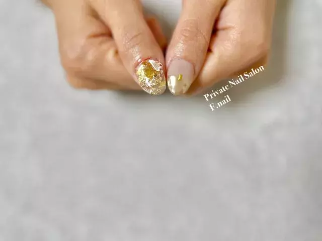 トレンド ウェディングネイル ゴールドとの組み合わせが可愛い 厳選8デザイン ローリエプレス