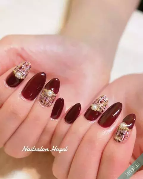 大人の冬ネイルは ツイード ボルドー でクラシカルに ローリエプレス 大人の冬ネイルは ツイード ボルドー でクラシカルに ローリエプレス