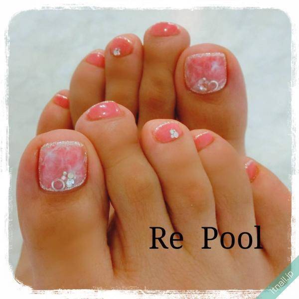 つま先まで美しく 春色で楽しむフットネイルデザイン ローリエプレス