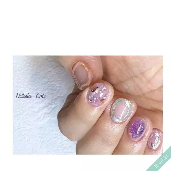 涼しげな指先が映える ぷっくり 囲みネイルデザイン8選 ローリエプレス 涼しげな指先が映える ぷっくり 囲みネイルデザイン8選 ローリエプレス