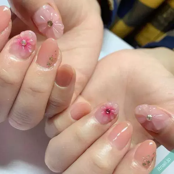 エレガントで美しい指先に 3dアートで作るネイルデザイン特集 ローリエプレス エレガントで美しい指先に 3dアートで作るネイルデザイン特集 ローリエプレス