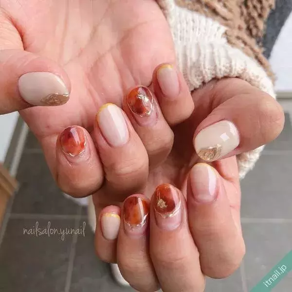 クリアやミラーで今っぽく 変わり種フレンチネイル7選 ローリエプレス