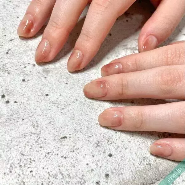 秋のオフィスネイル ちょっぴり冒険 シンプルデザインまとめ ローリエプレス 秋のオフィスネイル ちょっぴり冒険 シンプルデザインまとめ ローリエプレス