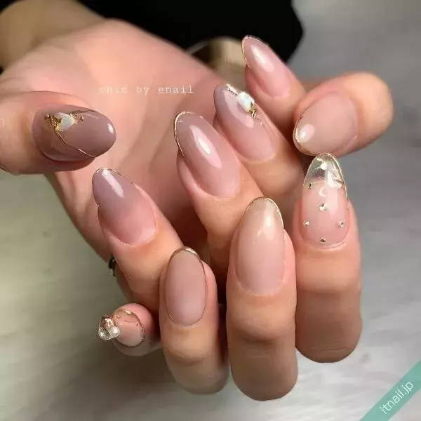 グラデーションネイルはナチュラル ツヤがカギ モテ爪大作戦 21 ローリエプレス