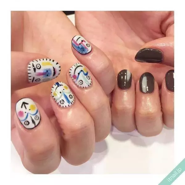 巨匠にオマージュ 絵画ネイルで美術館に出掛けてみない ローリエプレス