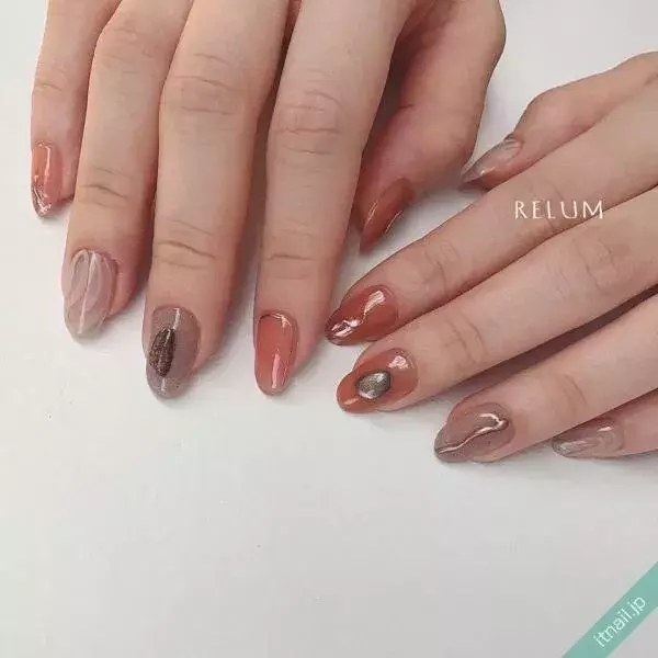 この秋にしたいブラウンネイルの色味はこれ 派手さは抑えてしっかりオシャレな10デザイン ローリエプレス この秋にしたいブラウンネイルの色味はこれ 派手さは抑えてしっかりオシャレな10デザイン ローリエプレス