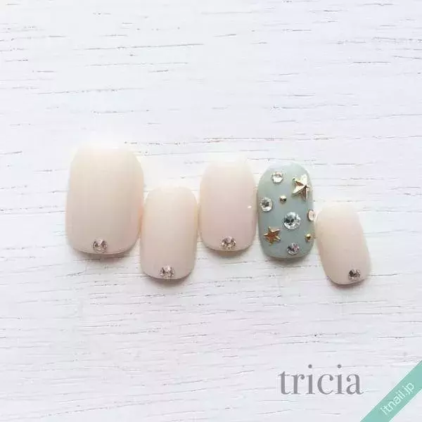 夏は アイスブルーネイル で涼しげに 上品見えの叶うデザイン特集 ローリエプレス 夏は アイスブルーネイル で涼しげに 上品見えの叶うデザイン特集 ローリエプレス