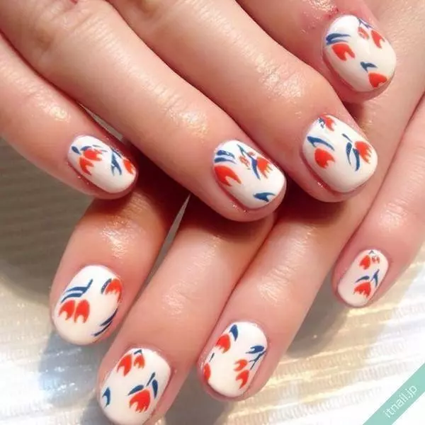 チューリップネイルで 指先から春を呼び込もう ローリエプレス