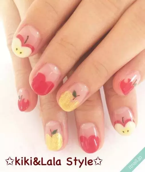 個性派さんも満足 リンゴを描いたネイルデザインあつめました ローリエプレス