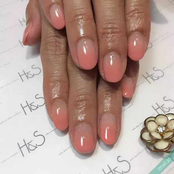 はじめてネイルサロンに行く人 必見 定番のネイルデザイン解説 ローリエプレス はじめてネイルサロンに行く人 必見 定番のネイルデザイン解説 ローリエプレス