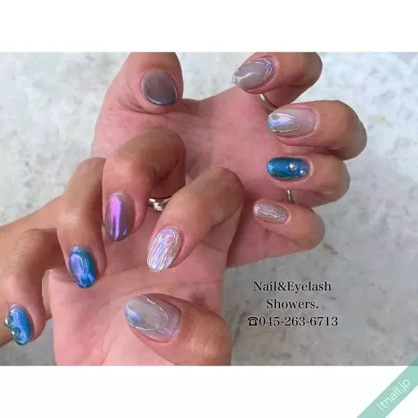 21年後半戦はメタリックネイルで 必見デザイン7選 ローリエプレス 21年後半戦はメタリックネイルで 必見デザイン7選 ローリエプレス