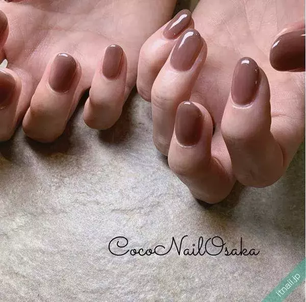 そろそろ秋を意識して 晩夏におすすめのブラウンネイルお手本まとめ ローリエプレス そろそろ秋を意識して 晩夏におすすめのブラウンネイルお手本まとめ ローリエプレス