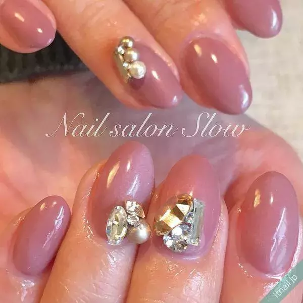 全方位ウケはこれ モーヴピンク で作る秋のモテネイル特集 ローリエプレス