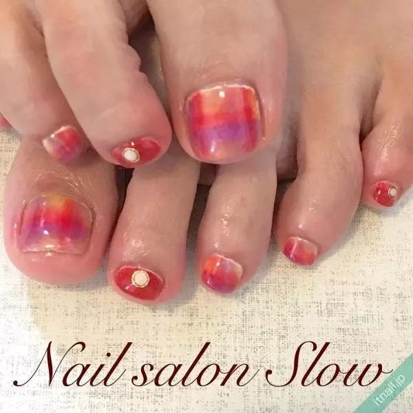 足元でほっこり ブランケットデザイン のフットネイル８選 ローリエプレス