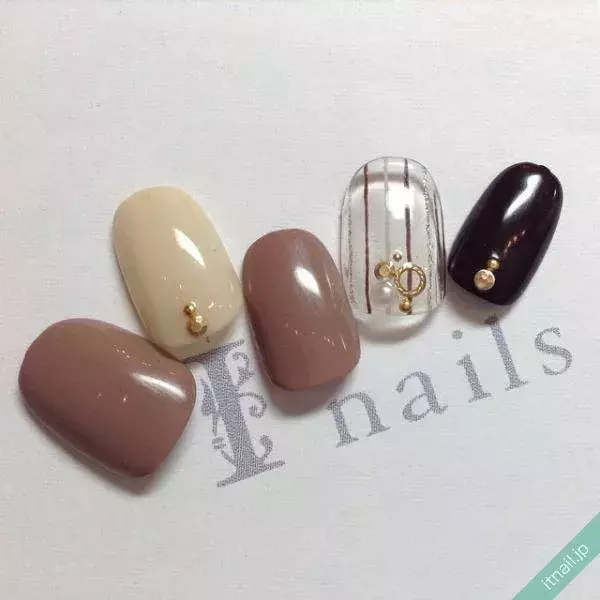 新学期は印象勝負 落ち着きモカカラーネイルでキチンと見せを狙って ローリエプレス 新学期は印象勝負 落ち着きモカカラーネイルでキチンと見せを狙って ローリエプレス