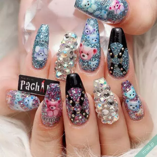 可愛い指先にほっこり テディベアをアートしたネイルデザイン ローリエプレス 可愛い指先にほっこり テディベアをアートしたネイルデザイン ローリエプレス